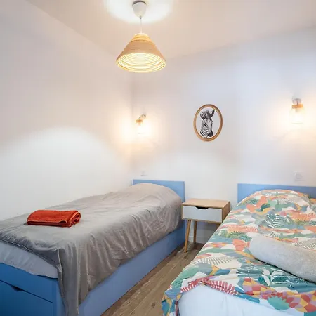 Апартаменты Couronne Du Cros Proche Plages Gu