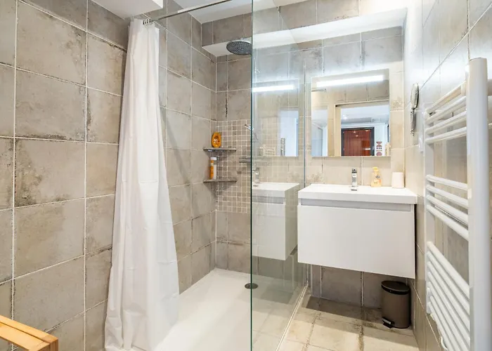 Couronne Du Cros Proche Plages Gu Кань-сюр-Мер